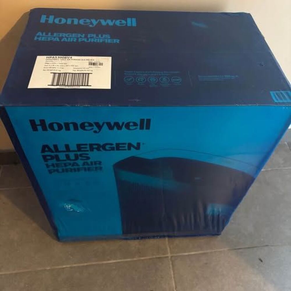 Honeywell Allergen Plus HEPA Air Purifier HPA5300BV4